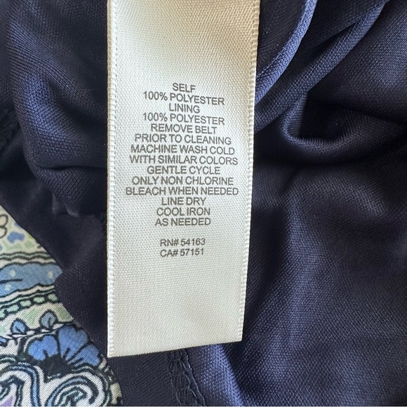 Eliza J Smocked Off-the-Shoulder Paisley Dress Sz 4 Knee Length - Picture 5 of 7